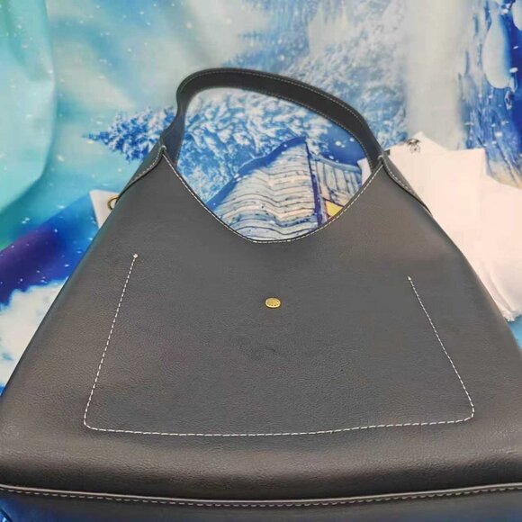 Coach Handbags - 🎁Coach Brooklyn Shoulder Bag Black Leather Minimalist Hobo Style NWT